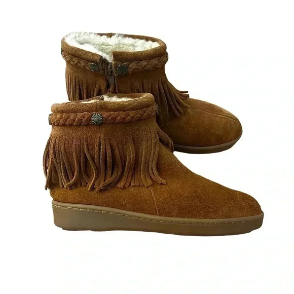Minnetonka NWOB Womens High‎ Top Back Zip Soft Suede Leather Fringe Boho Boots 6 - Picture 4 of 6